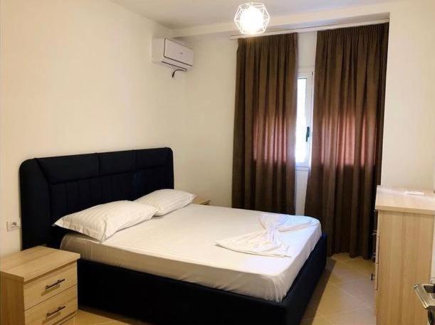 Siloria Apartments Vlora Kültér fotó