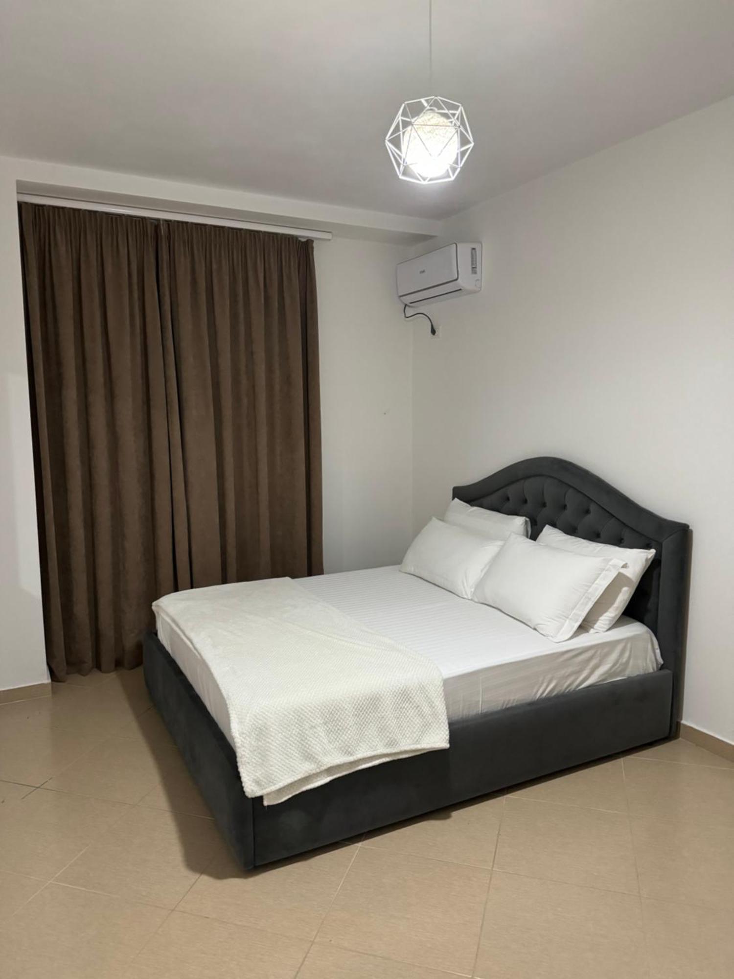 Siloria Apartments Vlora Kültér fotó